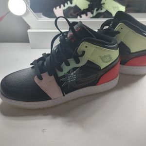 Air Jordan 1 glow in the dark new never worn